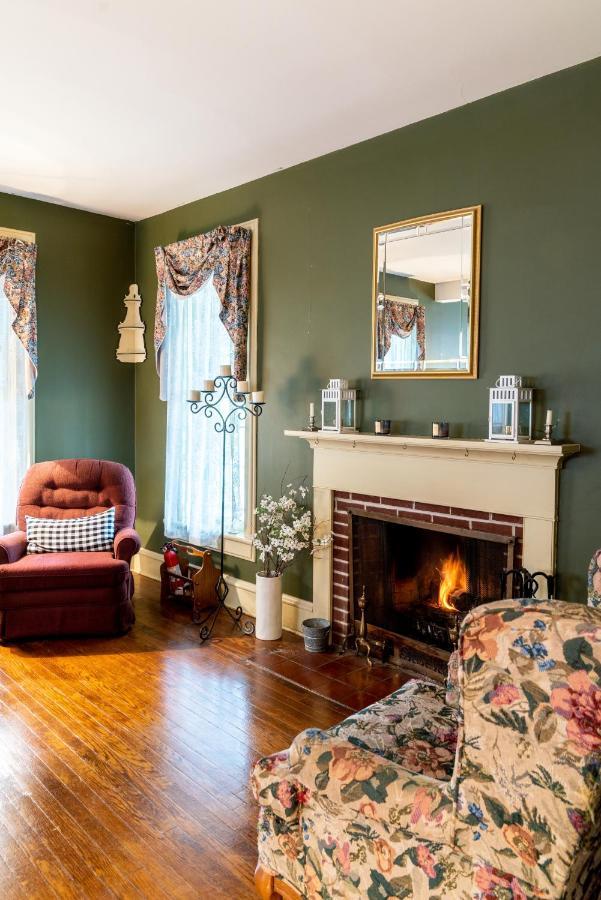 Charming Executive Victorian Mansion W/ Free Parking - Near Bucknell Villa Milton Kültér fotó